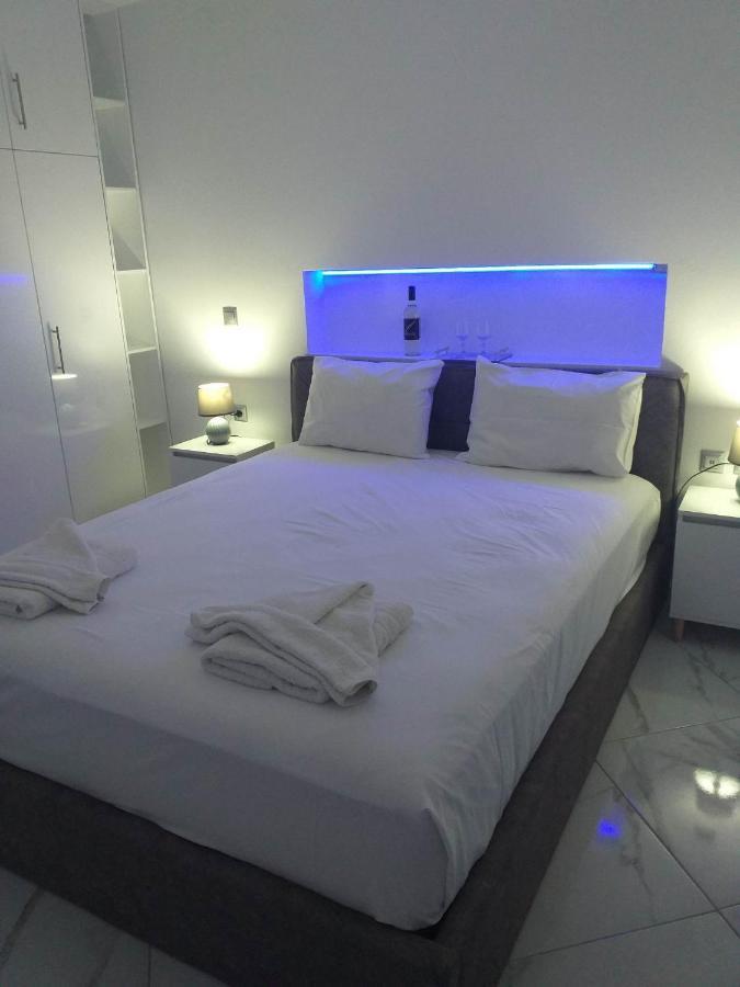 Infinity Blue Suite Panteli Exteriér fotografie